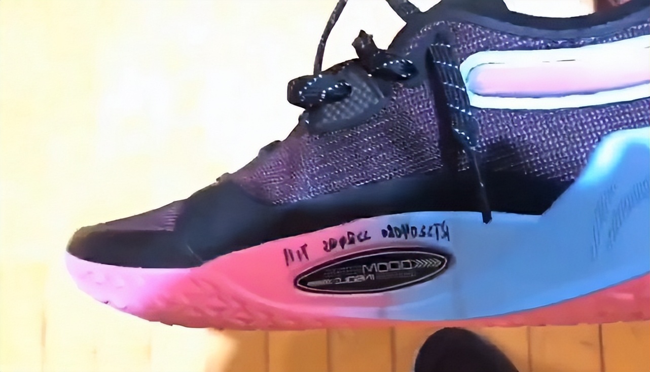 李宁和安踏球鞋,李宁安踏kt3