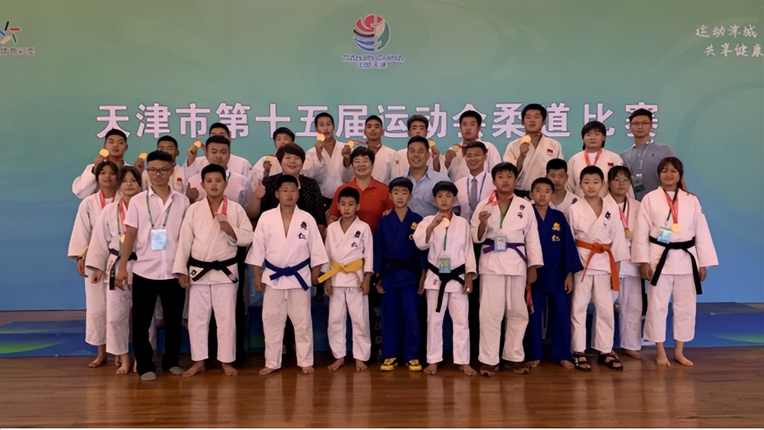 透过“半马”，看到更多的“体育DNA”……