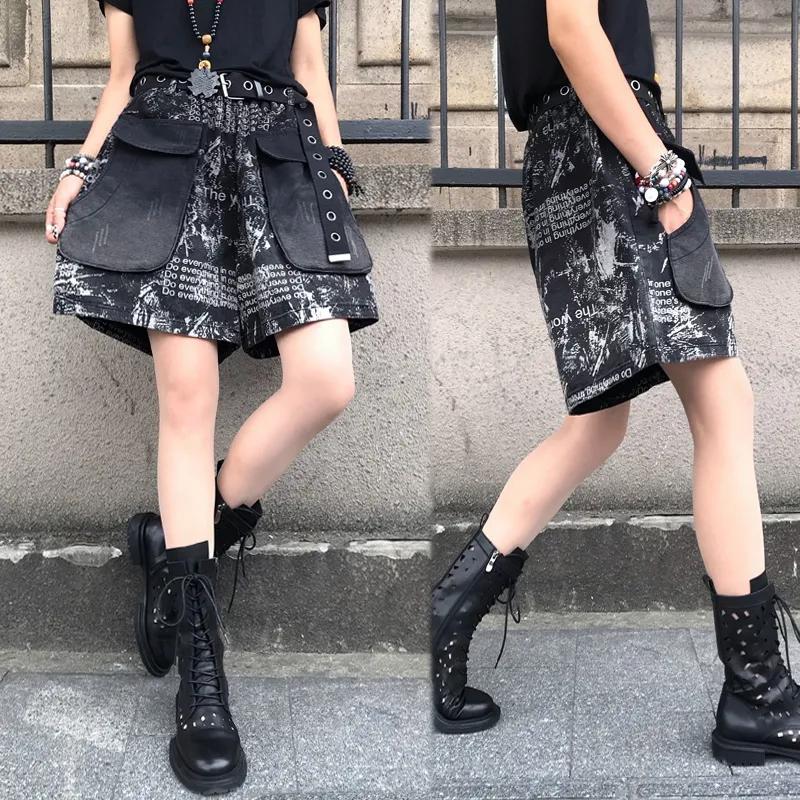 流行牛仔短裤,不如试试今年很火的牛仔短裤