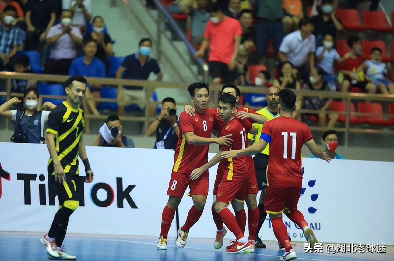 越南足球3比1战胜中国队,男足3比2越南