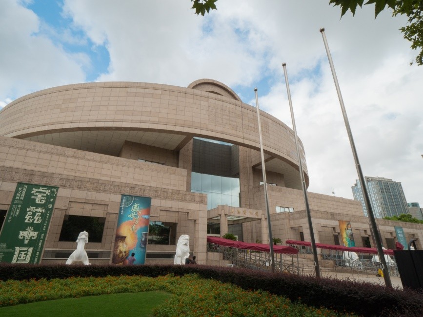 支持30倍光学变焦的便宜相机,支持0.5变焦广角拍摄视频的手机