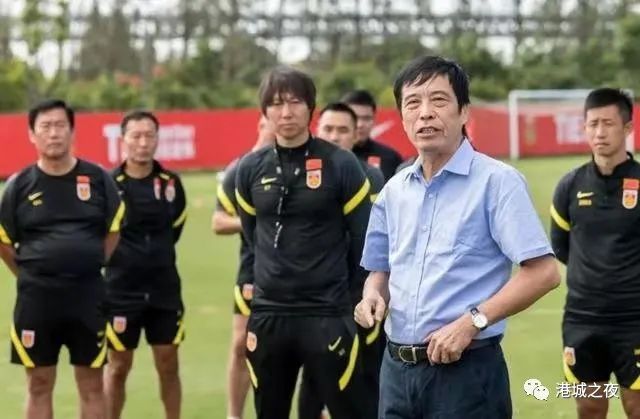 李铁辞去主教练,李铁退出国家队了吗
