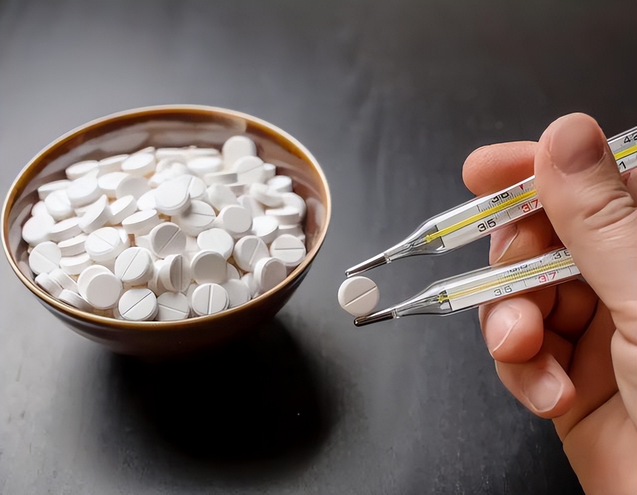 止咳神药甘草片效果好,止咳神药甘草片为啥禁止