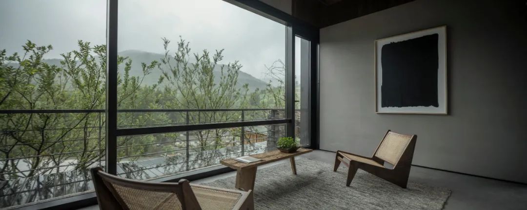 农村自建石头房,农村深山石头房