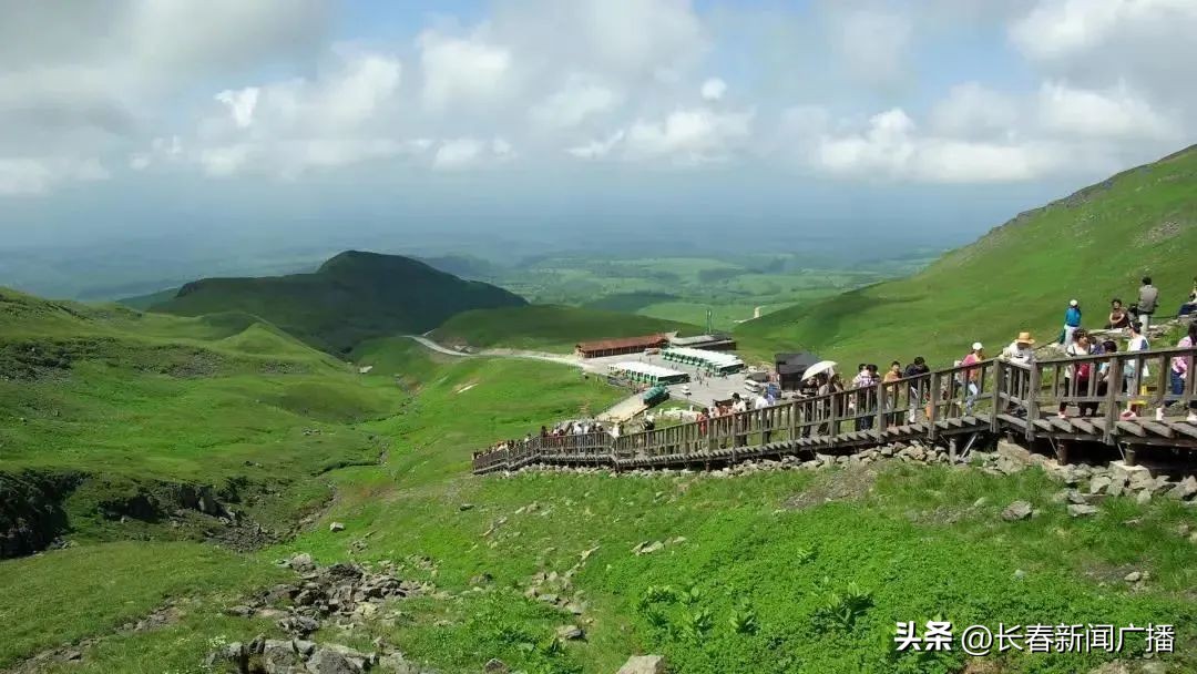 长白山往返长春列车恢复开行,长白山站临时加开旅游列车