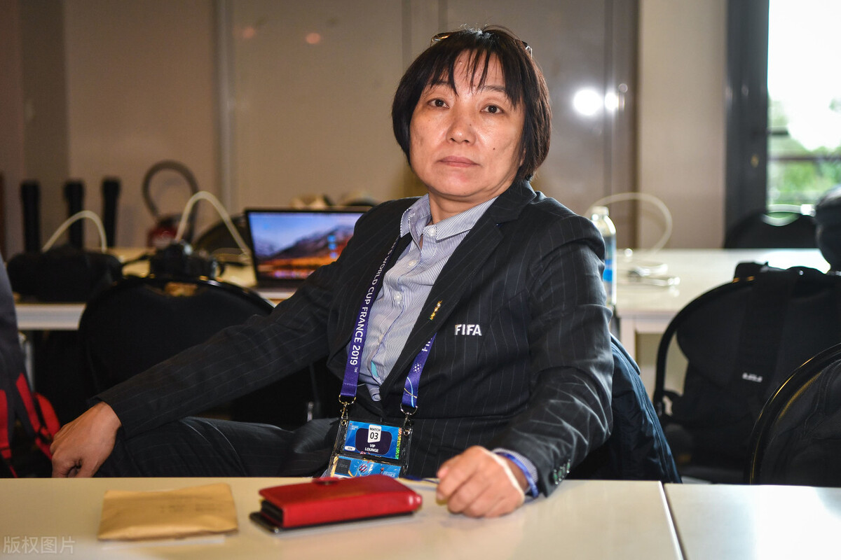 中国足球乱象频发，孙雯最新发声不同流合污，球迷力挺接班陈戌源