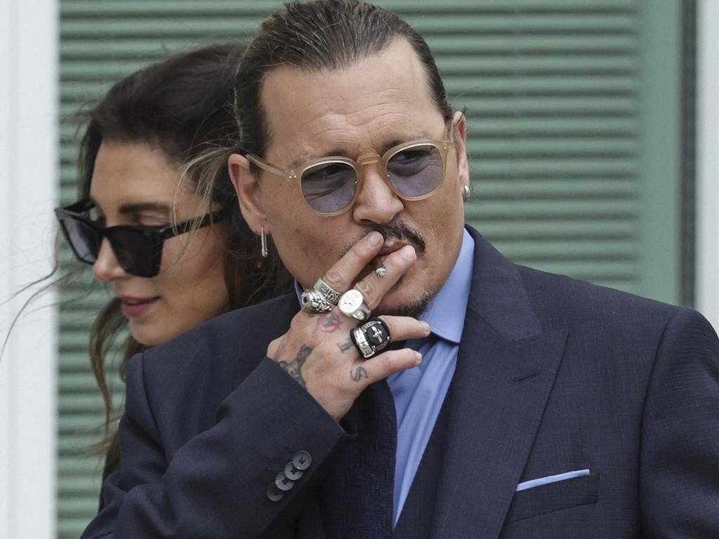 约翰尼德普几亿钱,约翰尼德普300万