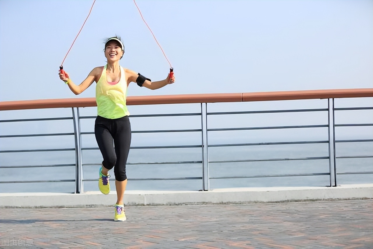 都说跳绳能减肥，正确方法和技巧你知道吗？每天跳多少时间很关键