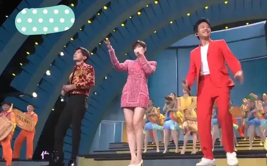 李宇春39岁现状态,为何李宇春35岁至今单身一人