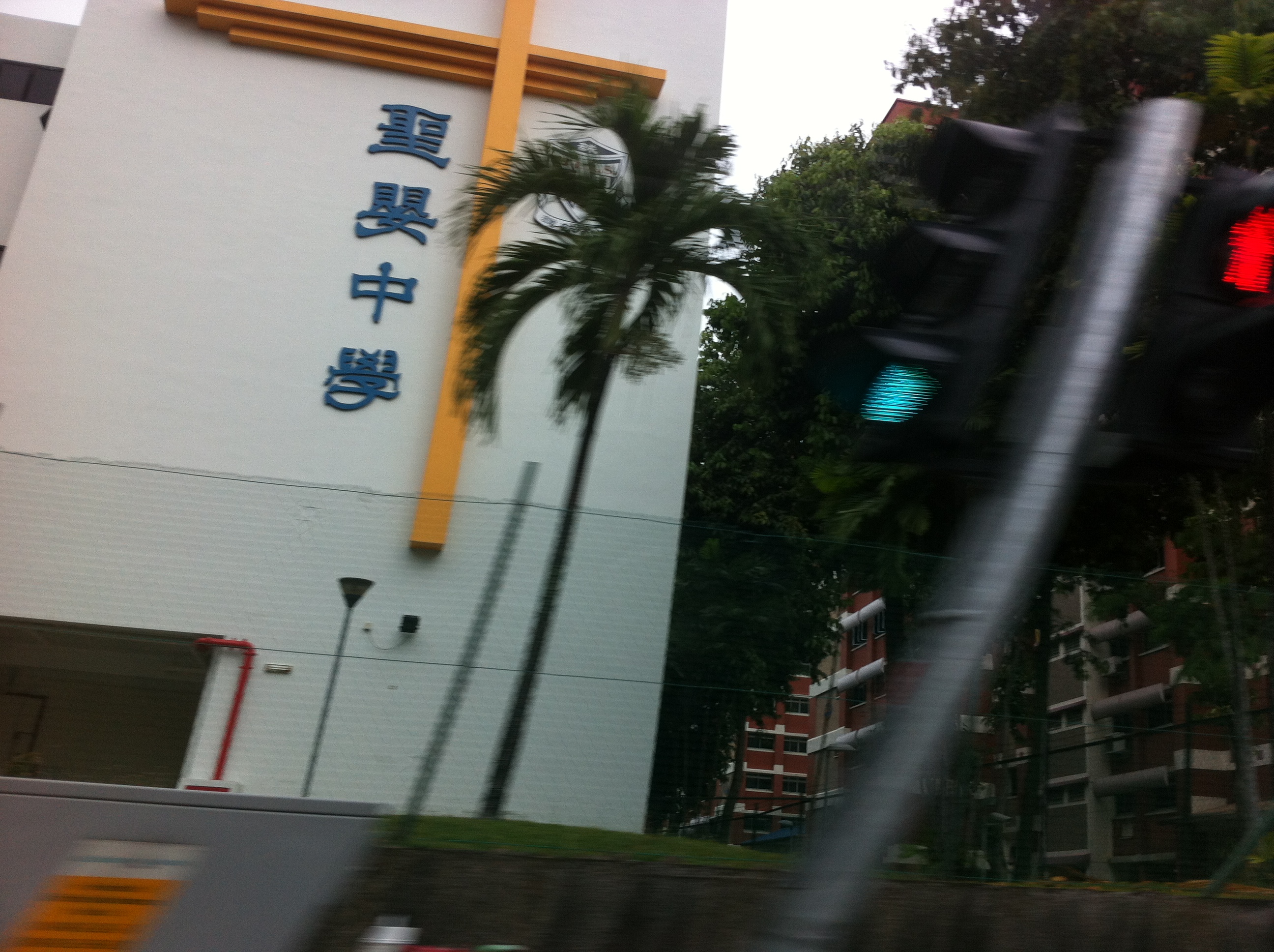 自考难不难适合什么人报考,自考本科有用吗就业难不难