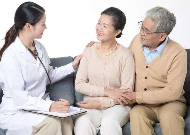 男子饮酒后晕倒医生无力回天,男子喝酒腹痛急诊