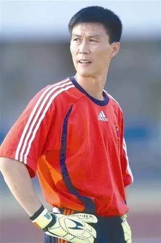 帮助中国打进世界杯的守门员,2002年带领中国足球队进入世界杯
