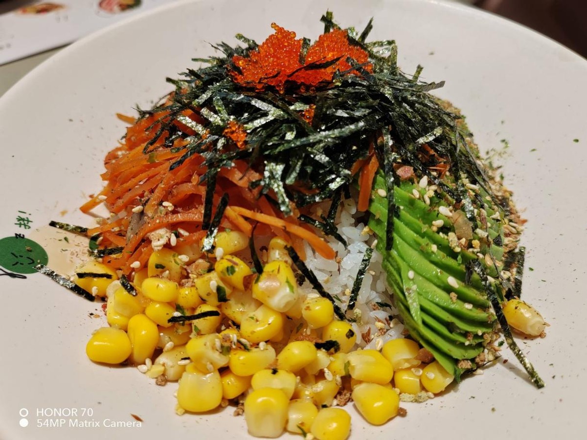 2799元荣耀手机,荣耀70系列正式发布售价2999起