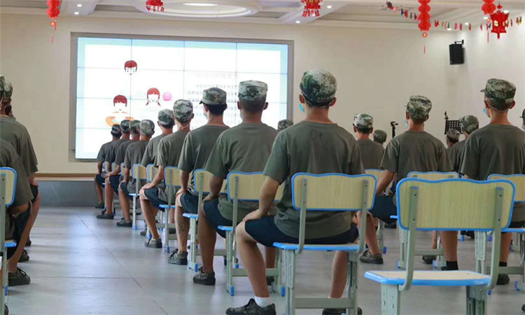 叛逆期的孩子怎么去引导女孩,叛逆期的孩子怎么去引导和沟通