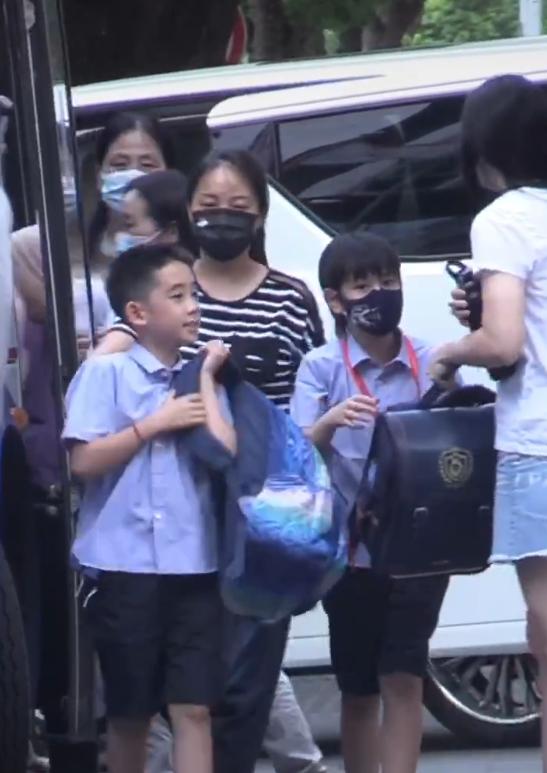 吴尊陈小春哪个学校,陈小春jasper在吴尊家