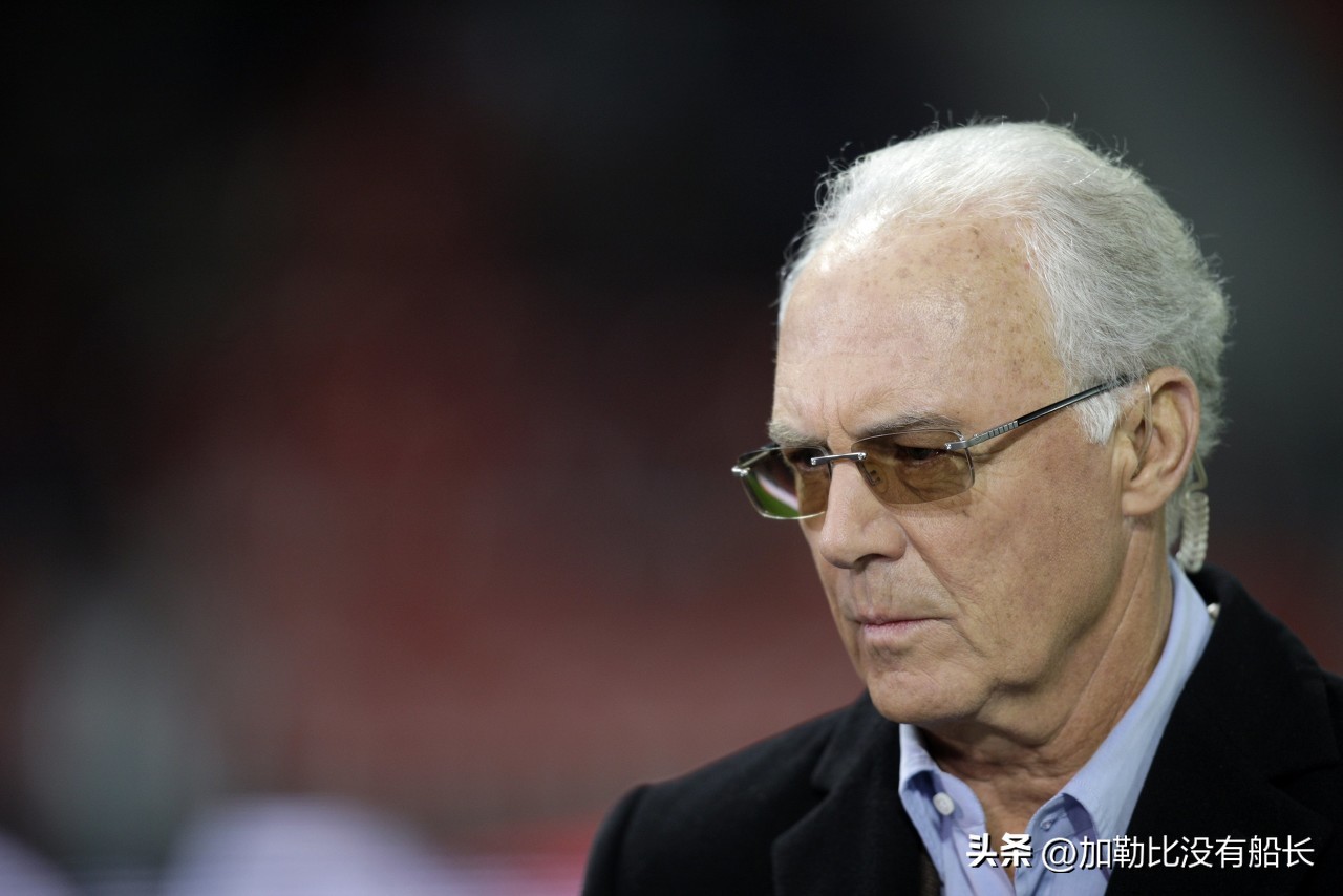 世界足坛近年十大球星,盘点世界体坛巨星退役年龄