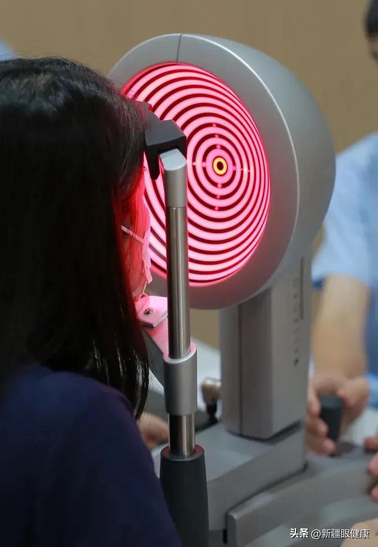 球迷视角nba詹姆斯绝杀,球迷看到勒布朗追身大帽