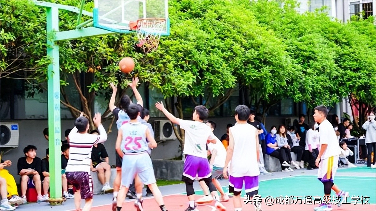 初中毕业生应该选择什么职业学校,初中毕业如何选择合适的职业学校