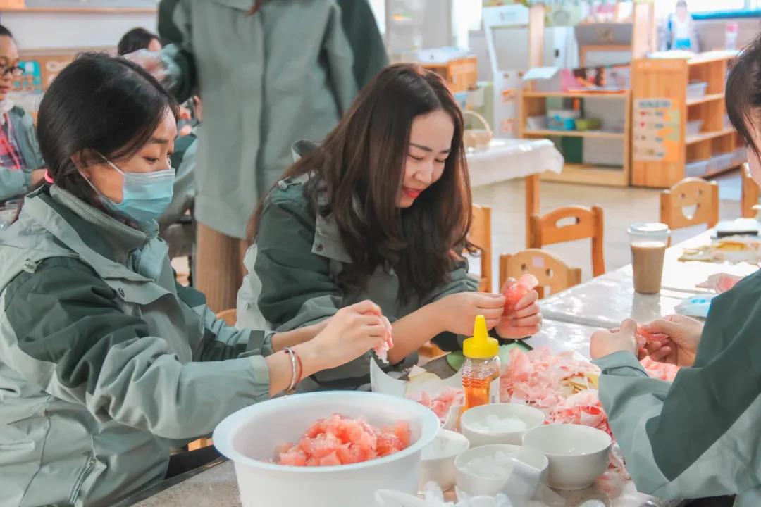 心中有爱幼儿园,幼儿园食育课程教师培训