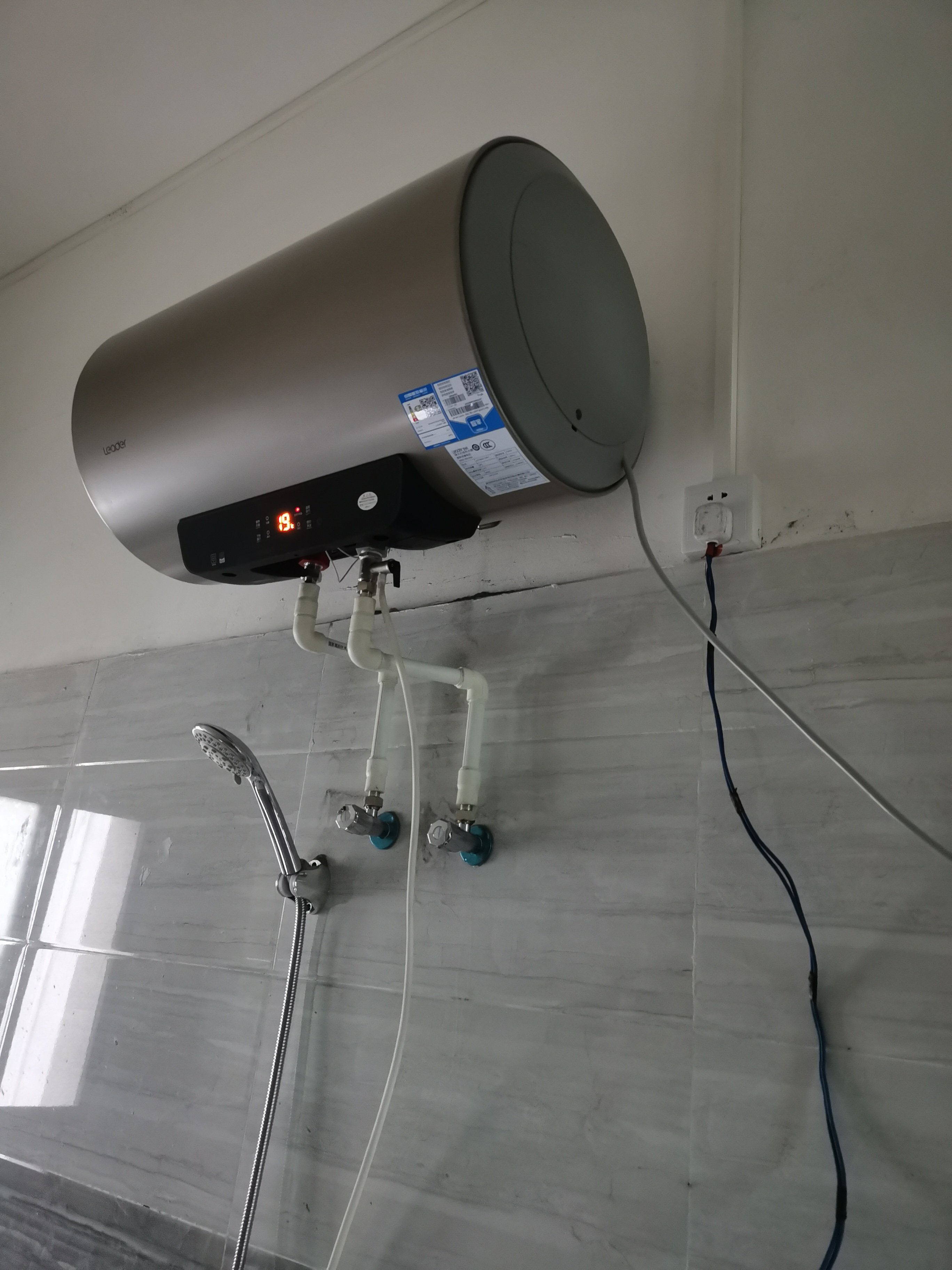 60升电热水器带增容功能工作原理,60升电热水器增容模式实测