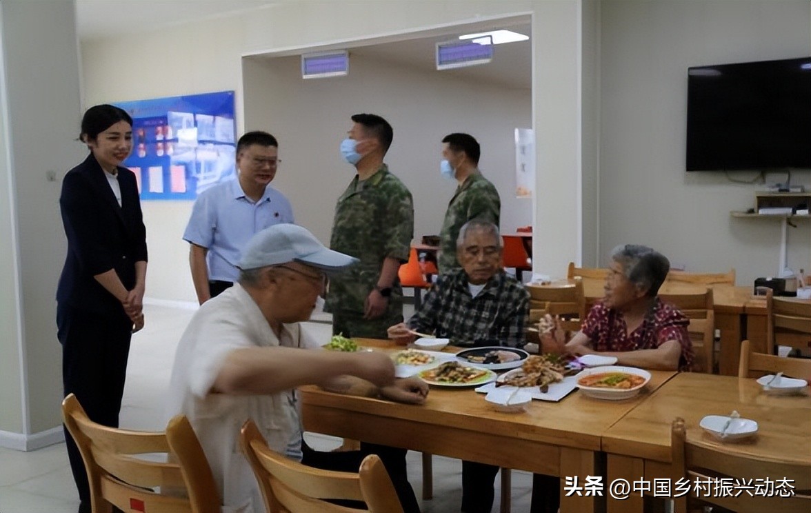 “八一”不忘子弟兵“惠军”慰问爱国防——中国融通旅发集团坚持姓军为军服务