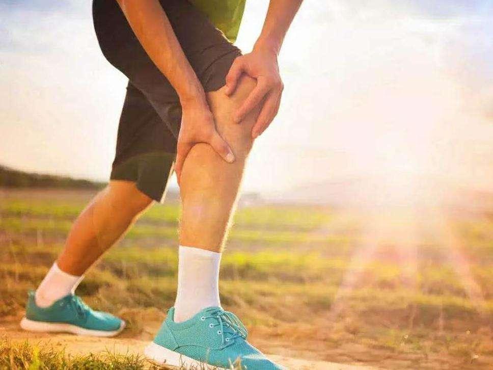 膝关节疼痛是怎么回事怎样治疗,膝关节发软无力疼痛如何缓解