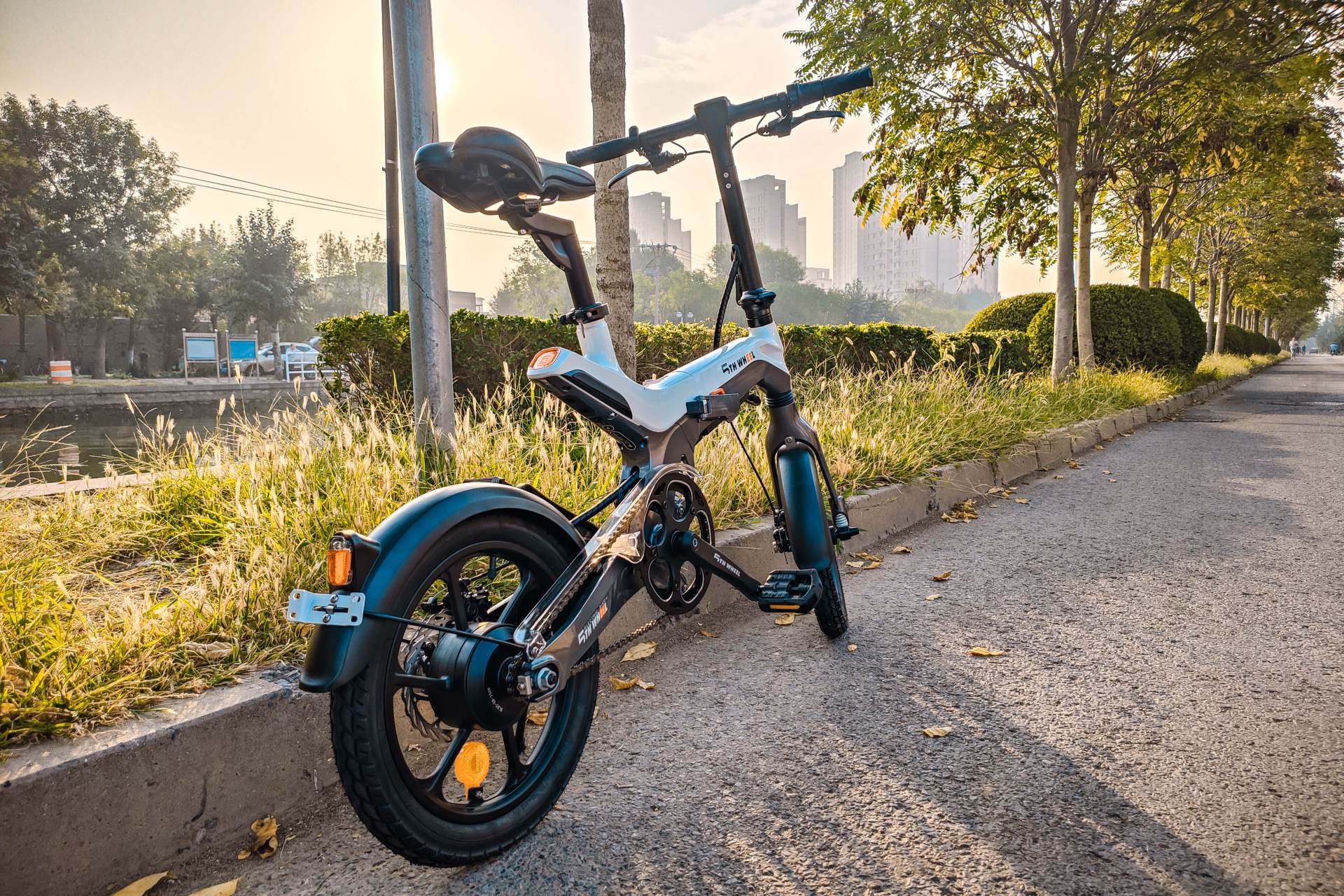 实测折叠电动自行车,最适合穷人的三款折叠电动自行车