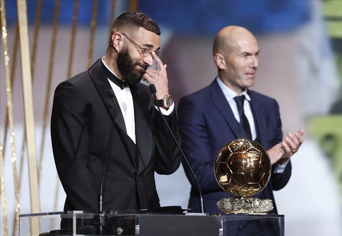 本泽马双响争金球,本泽马两夺冠军杯美妙至极