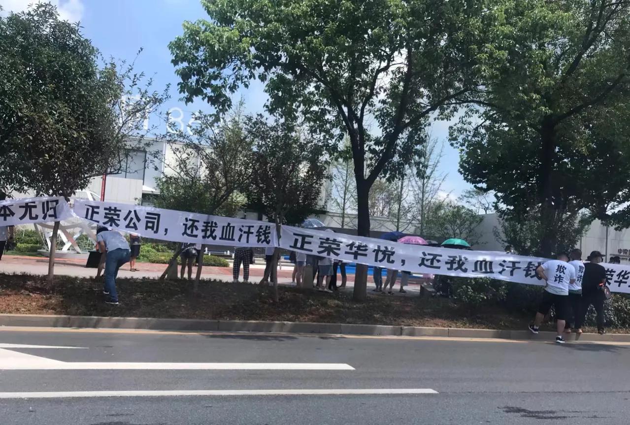 农民工讨薪堵大门怎么办,农民工堵大门讨薪违法吗