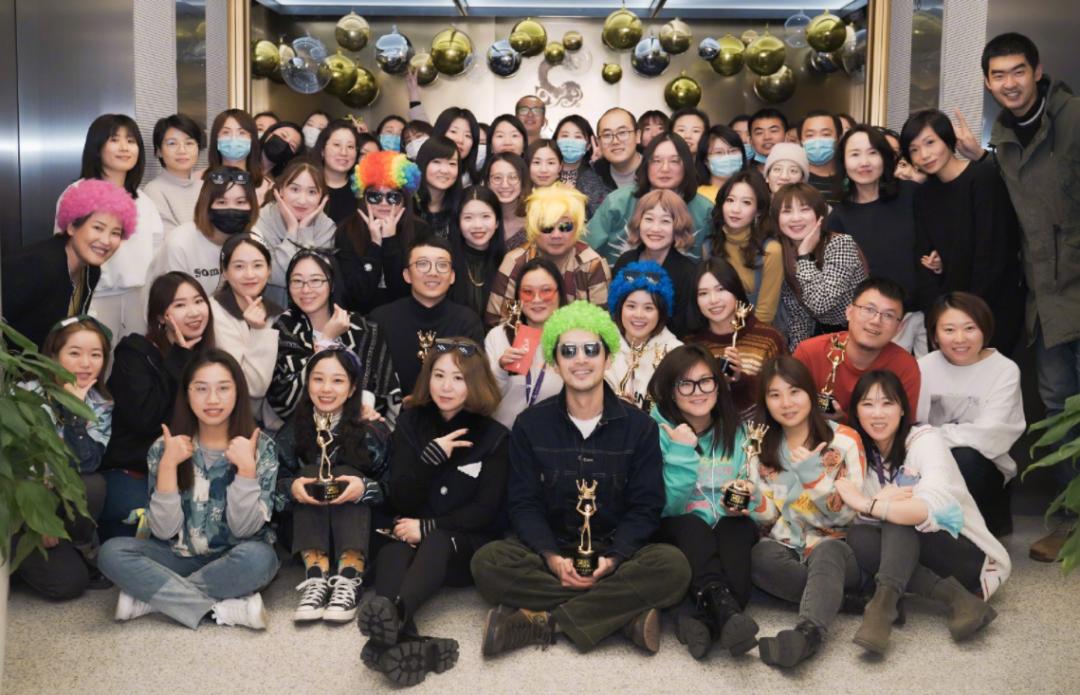 杨幂与唐人解约事件,芒果台四小花为什么辞职