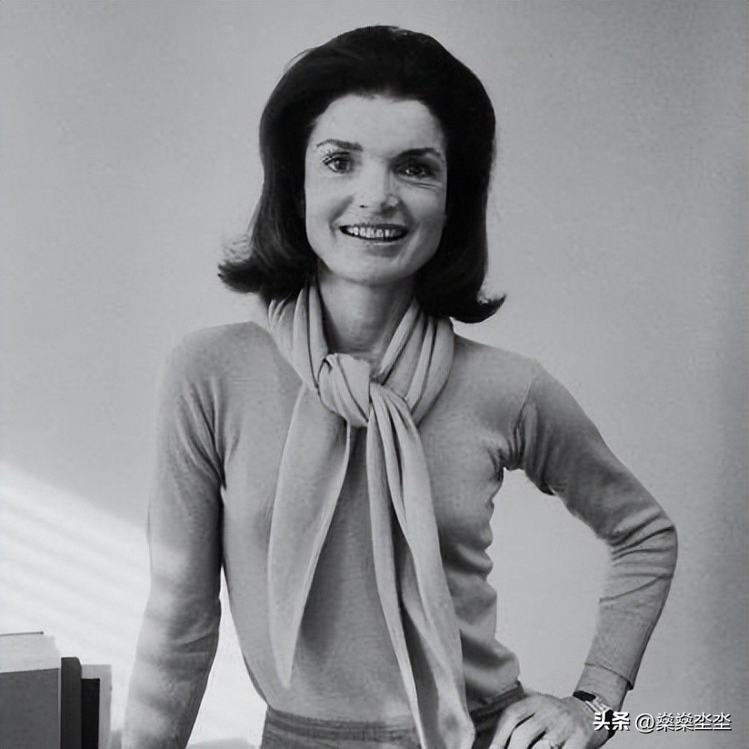 美貌杰奎琳,肯尼迪老婆杰奎琳与过去划清界限