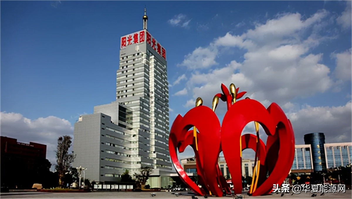 2656亿!2021年光伏十大“豪横”扩产,和它们背后的超级玩家们