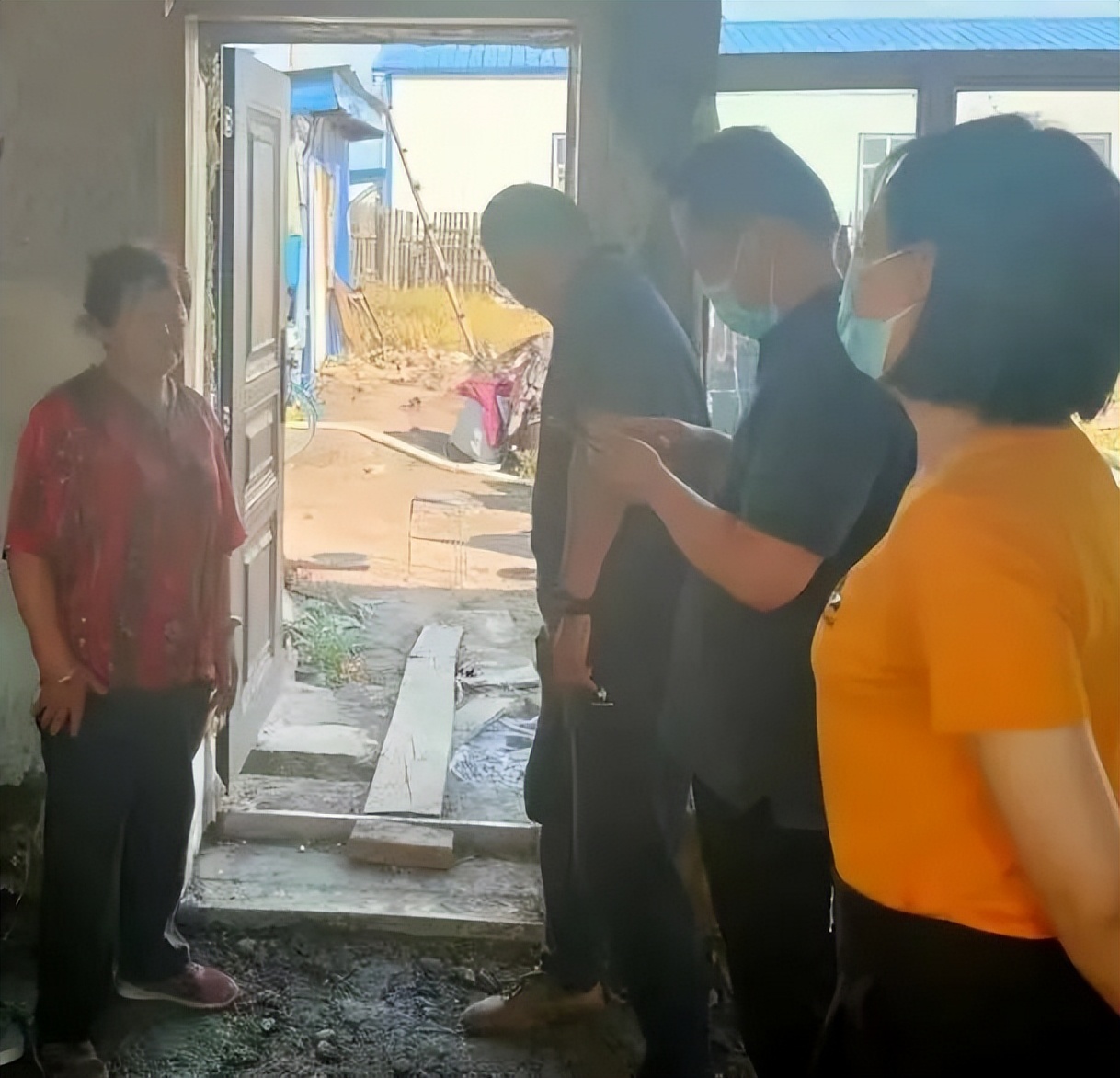 全力推进老年人疫苗接种工作 (各镇全力推进疫苗接种工作)