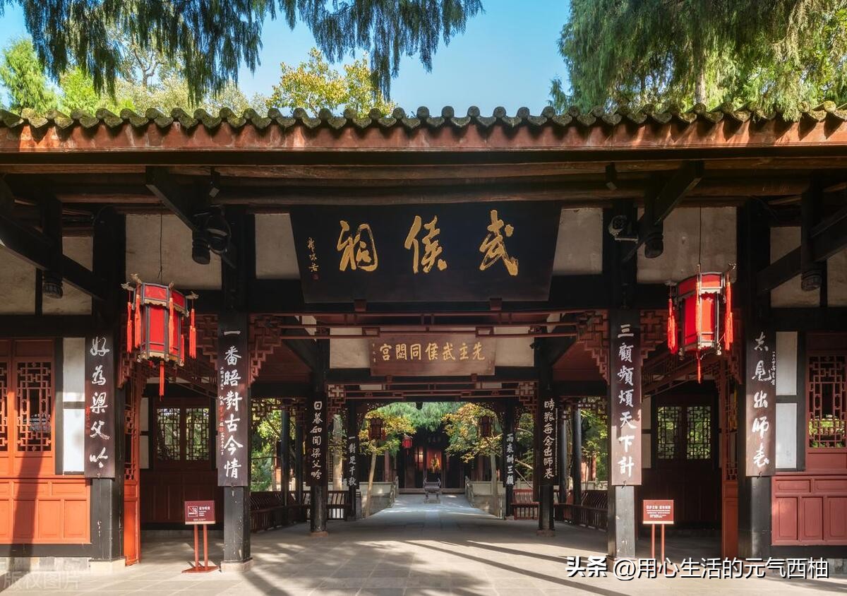 甯︿綘鐜╄浆姹変腑缇庢櫙,甯︿綘鐜╄浆椁愰ギ