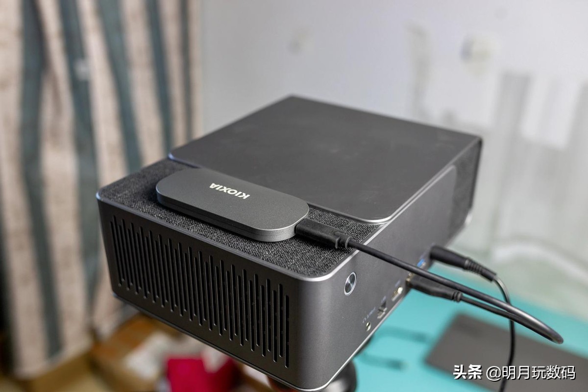 铠侠xd10移动固态硬盘表面太烫,固态硬盘铠侠xd10