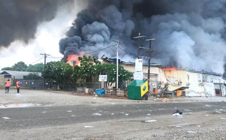 12月24日，中国将派顾问助所国平乱；佩洛西拟解说美国靓丽风景线