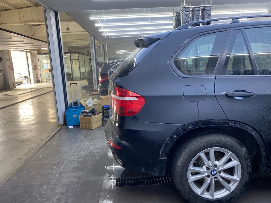 翻新整备一台老x5,13款宝马x5整备翻新