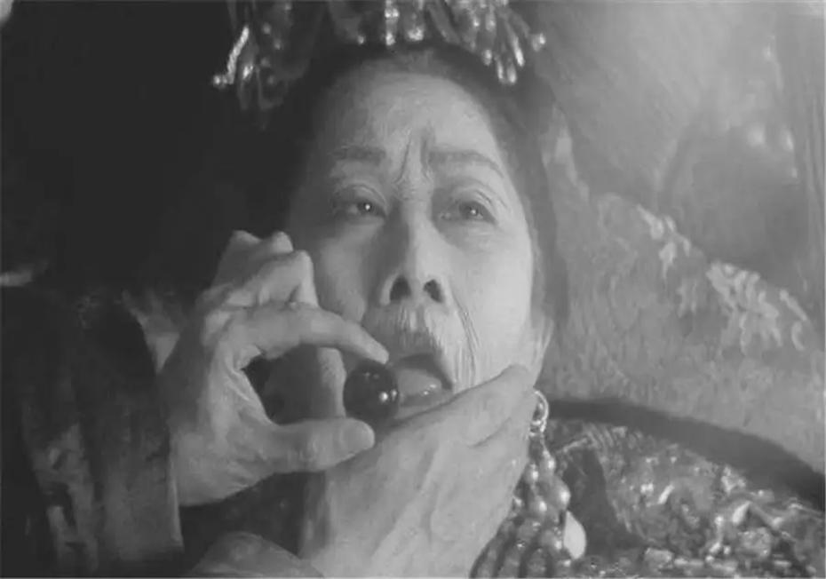 慈禧陪葬夜明珠在哪里,慈禧死后夜明珠价值千万