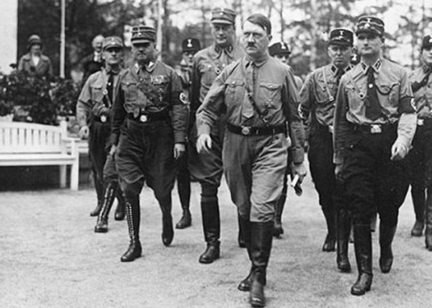 二战中，同为法西斯的德军，为何没有模仿日军大规模的自杀式攻击