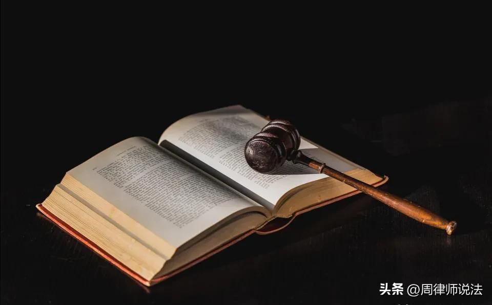 “要你狗命！”名贵犬咬人被砍，狗主人耍横，法院：不是正当防卫