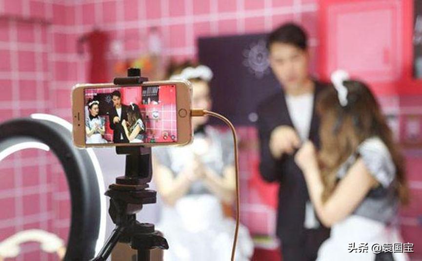 简析风口浪尖的直播电商行业现状,直播电商的转型之路有哪些