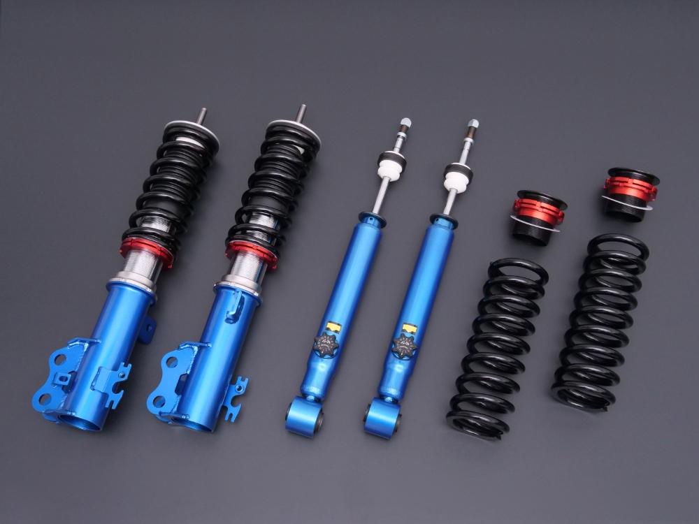 丰田yaris改装视频,丰田gryaris三缸