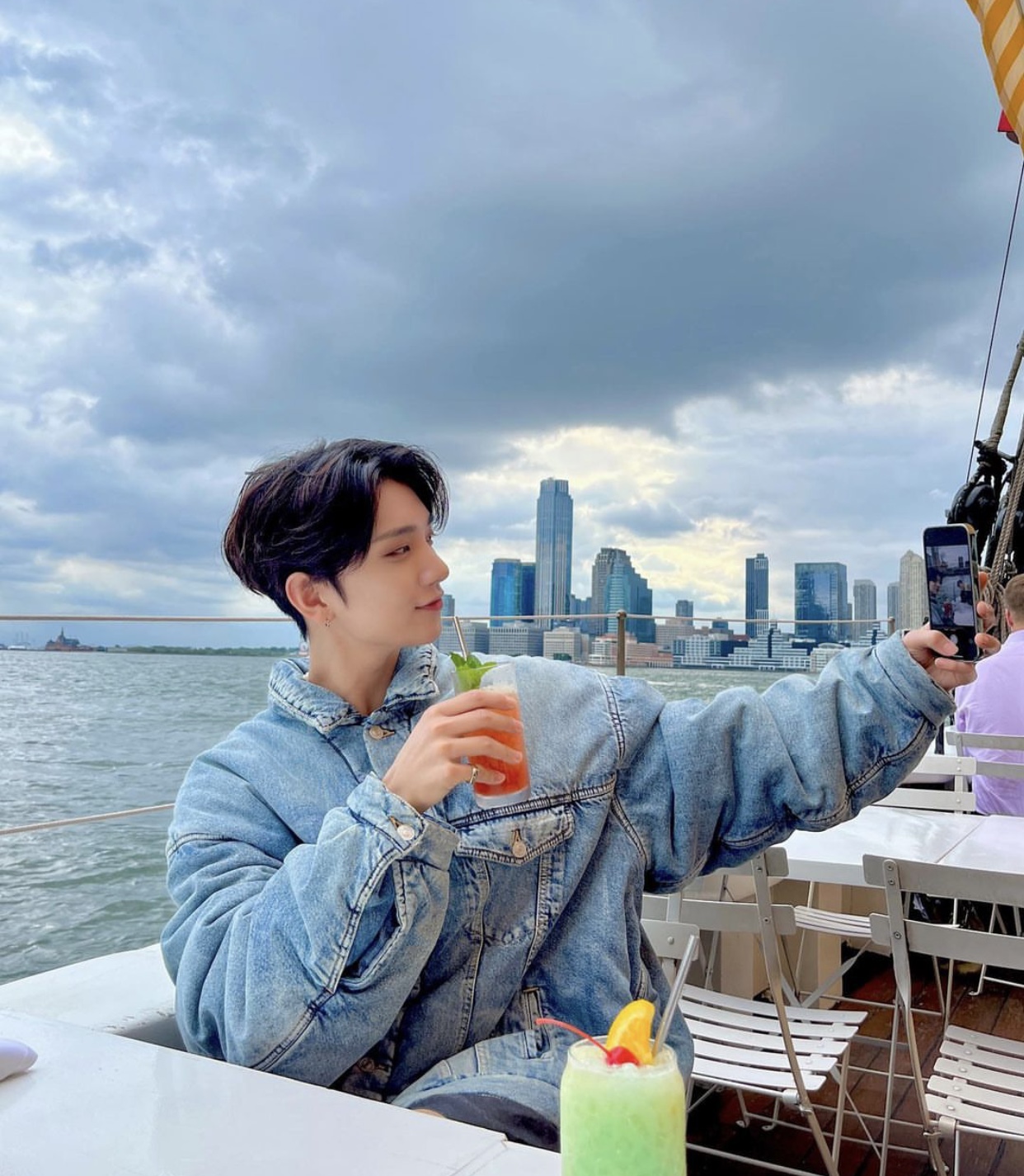 冬天内搭白色好还是黑色好,冬天内搭女2020高级感