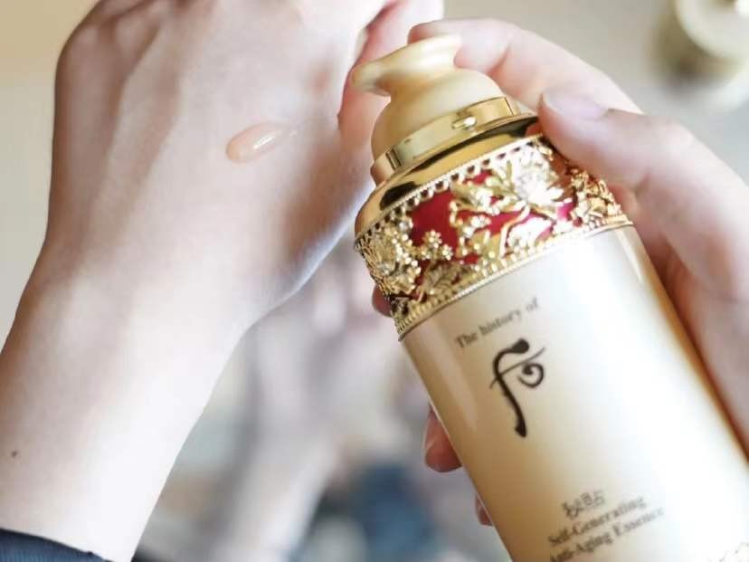 40岁左右女士适合用哪一款精华液,40岁以上的女性适合哪个精华液