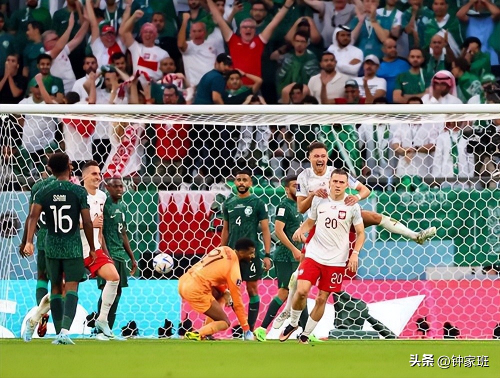 世界杯波兰沙特莱万,波兰vs沙特莱万不越位吗