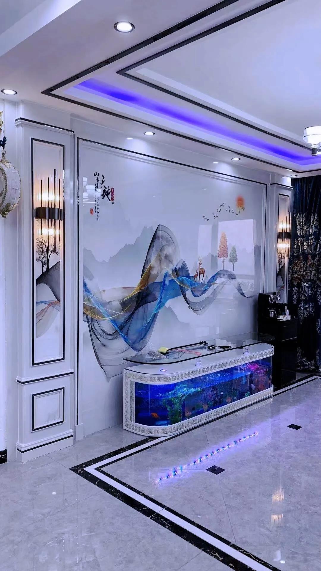 现代简约电视背景墙布效果图大全,电视背景墙现代简约乳胶漆钛金条