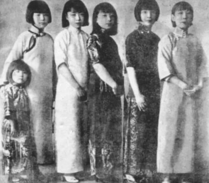 袁行恕的龙凤胎儿子干啥的,袁行恕有几个孩子