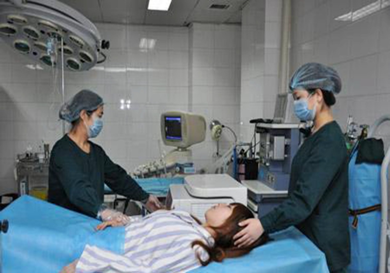 “内检”虽然很尴尬，但了解完这两大好处，孕妇就不会那么抗拒了