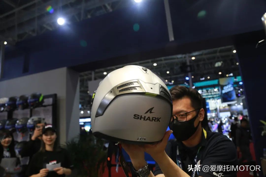 shark头盔最新款,shark大尾翼赛道盔