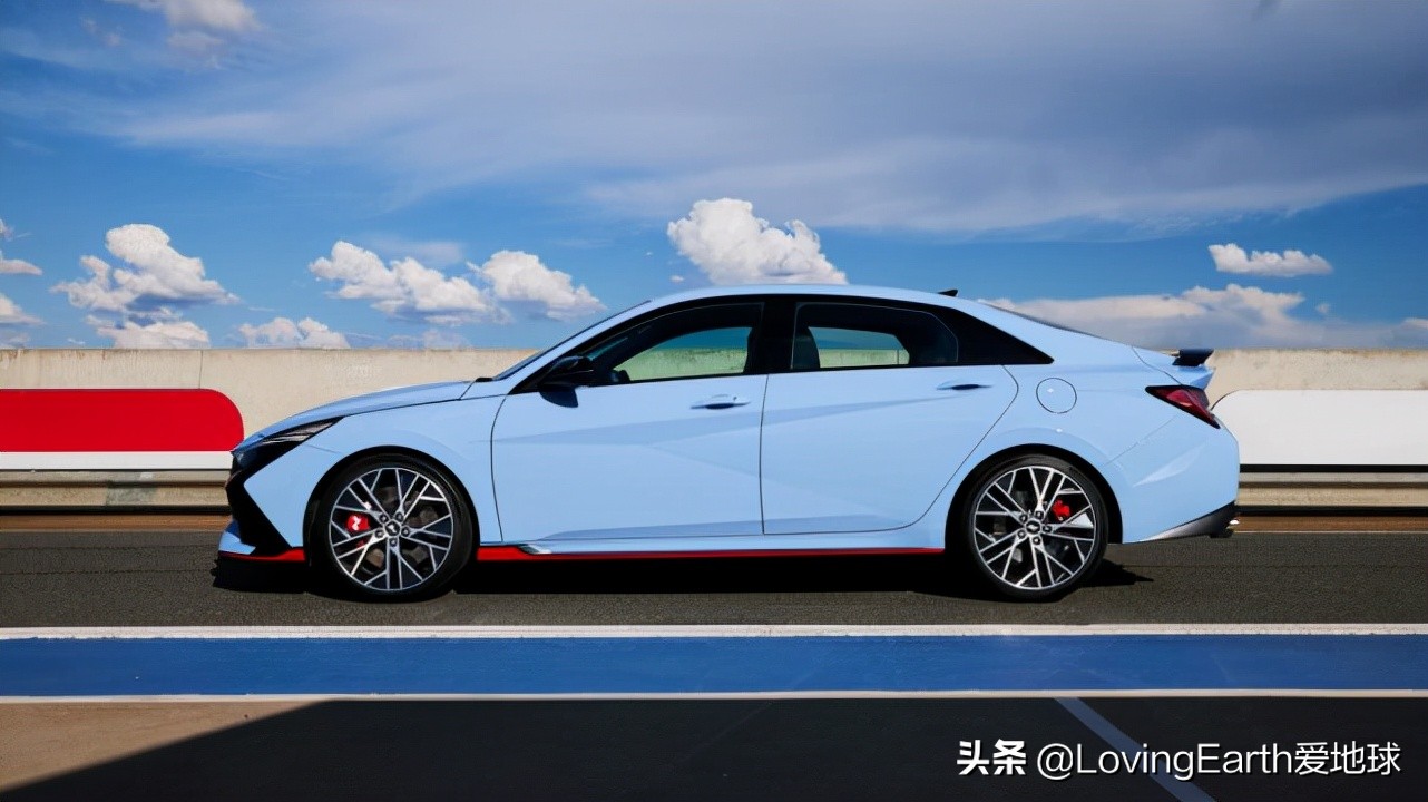 最新款现代i30试驾视频,10款现代i30怎么样